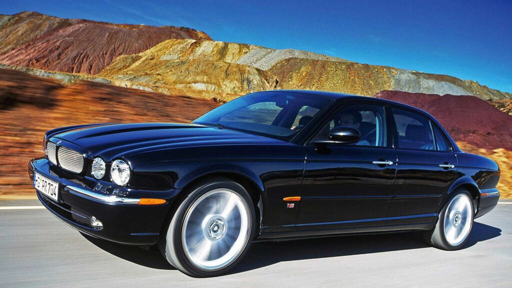 Jaguar XJR