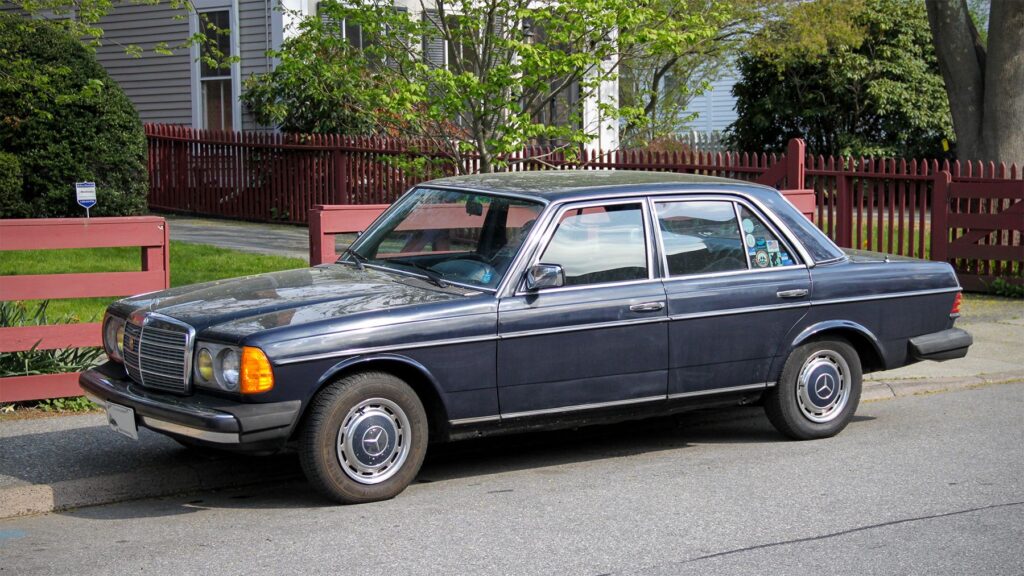 Mercedes-Benz 240