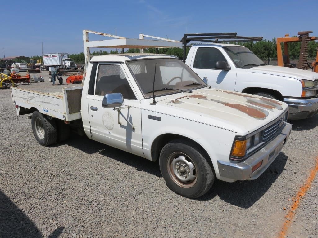 Nissan 1 Ton Pickup