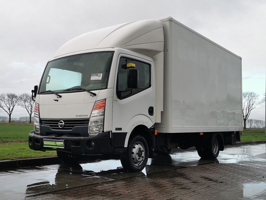 Nissan Cabstar 