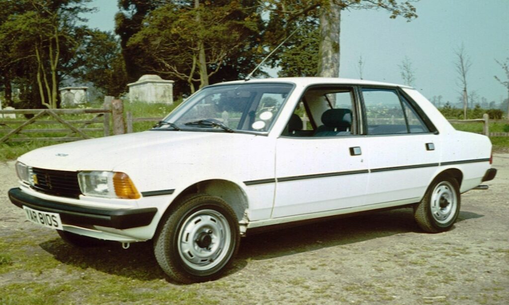 Peugeot 305 