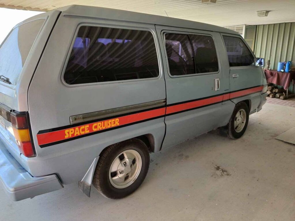 Toyota Space Cruiser